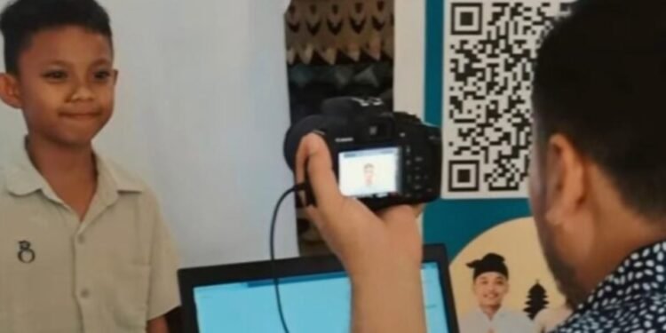 Warga Antusias Sambut Layanan Eazy Paspor yang Diinisiasi Imigrasi Ngurah Rai