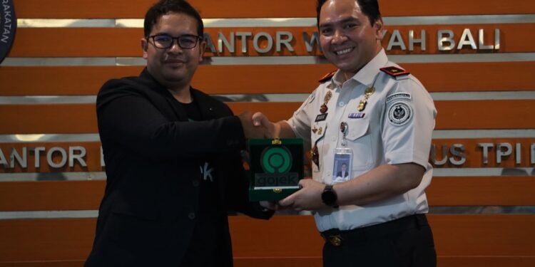 Tingkatkan Pelayanan, Imigrasi Ngurah Rai Gandeng Gojek