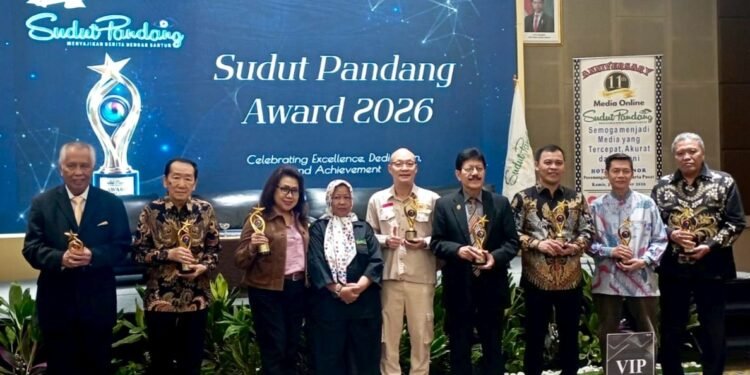 Menteri Koperasi, OC Kaligis hingga Jurnalis Raih Sudut Pandang Award 2026